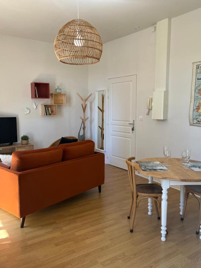 Appartement Calme Avec Balcons & Vue Sur Thermes Vichy Exterior foto